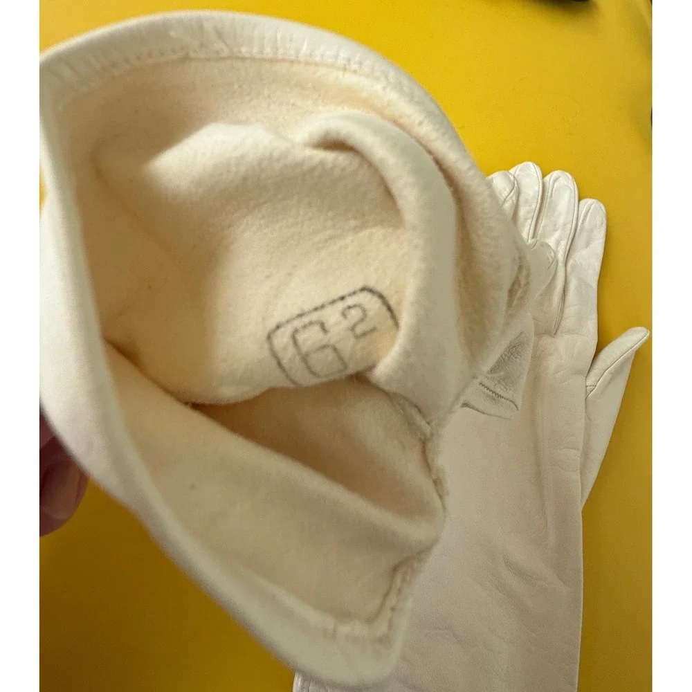 Vintage White Leather Gloves Size 6.5 French 1950s Grace Kelly Civil Ceremony